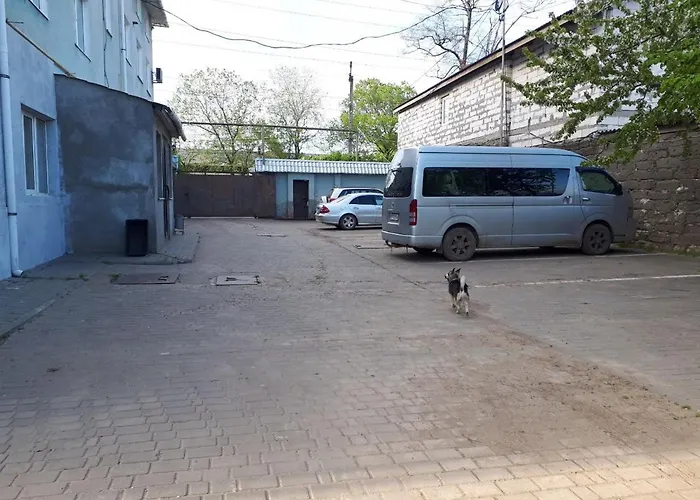 Великі Апартаменти В Авторському Котеджі