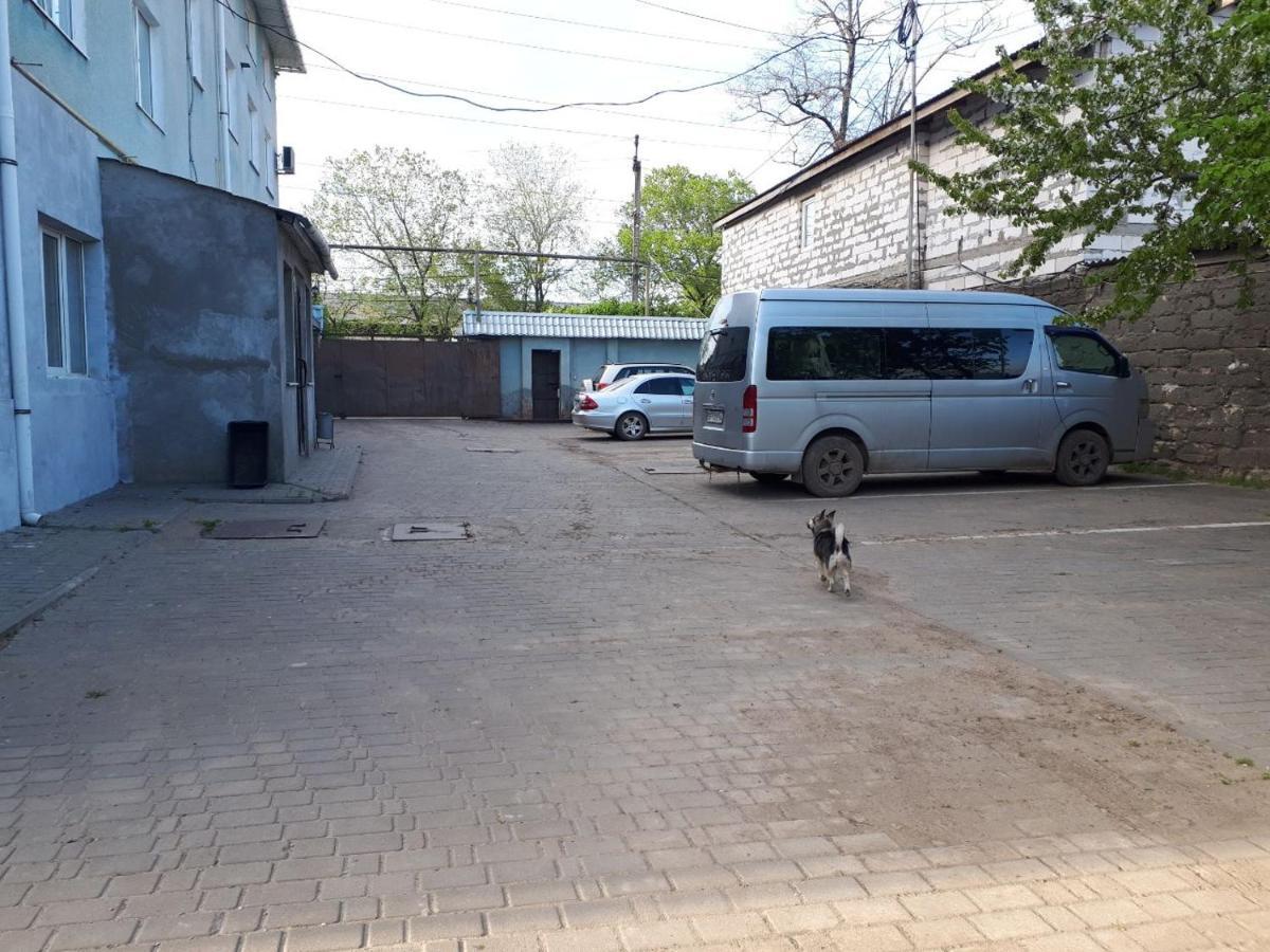 великі в авторському