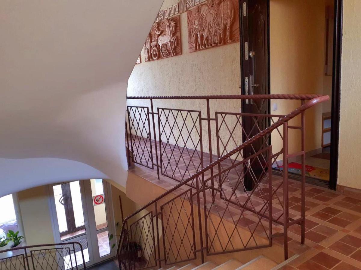 Apartment великі в авторському