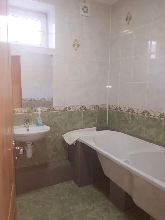 великі в авторському